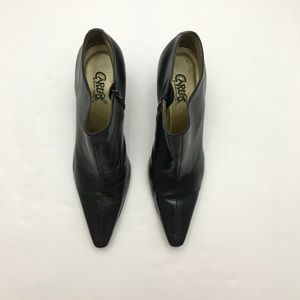 Carlos Santana ankle booties size 8.5